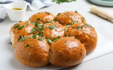 Пампушки з часником